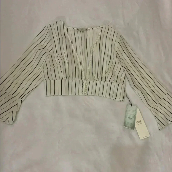 Iris Los Angeles Women's White Black Stripe Plunge Deep V Neck Cropped Top L NWT - Picture 6 of 14